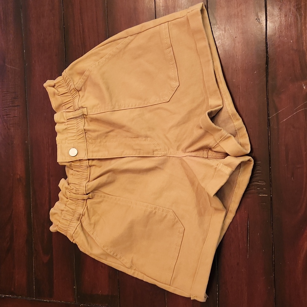 AndNowThis khaki high waisted shorts